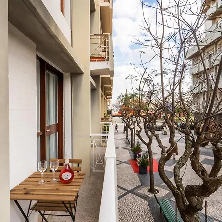 Host Wise - Spacious Fresh Flat W Terrace - Near Sea
