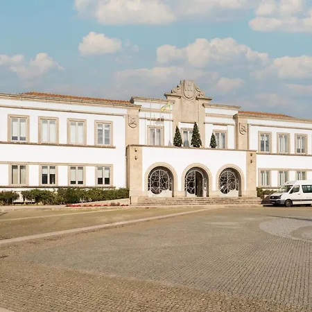 Host Wise - Spacious Fresh Flat W Terrace - Near Sea Apartman *
