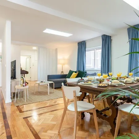Host Wise - Spacious Fresh Flat W Terrace - Near Sea Apartman *