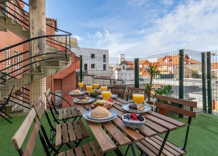 Host Wise - Spacious Fresh Flat W Terrace - Near Sea *