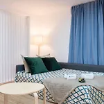Host Wise - Spacious Fresh Flat W Terrace - Near Sea Appartement *