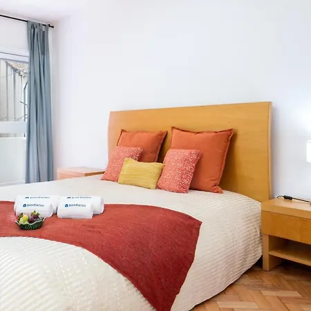 Apartmán Host Wise - Spacious Fresh Flat W Terrace - Near Sea *
