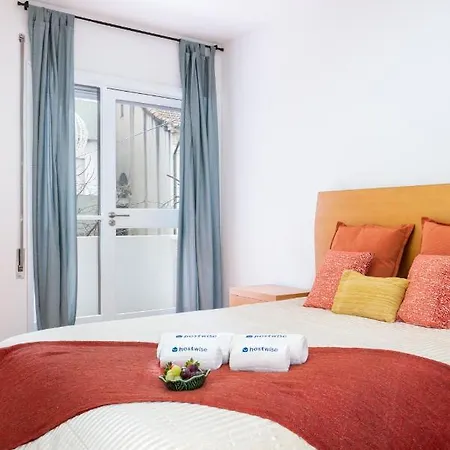 アパート Host Wise - Spacious Fresh Flat W Terrace - Near Sea