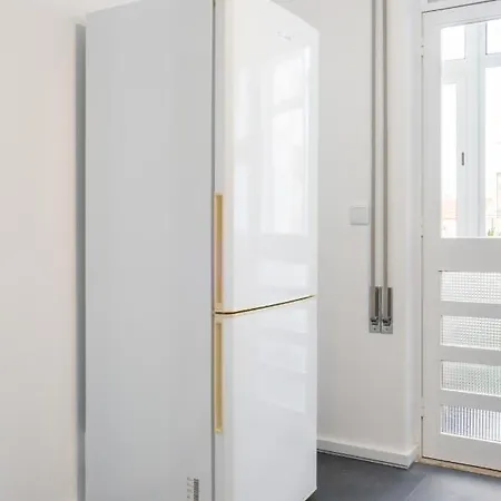 Host Wise - Spacious Fresh Flat W Terrace - Near Sea アパート エスピーニョ