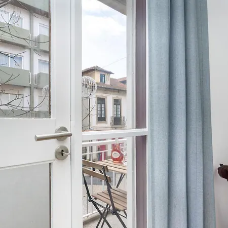 アパート Host Wise - Spacious Fresh Flat W Terrace - Near Sea