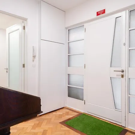 アパート Host Wise - Spacious Fresh Flat W Terrace - Near Sea *