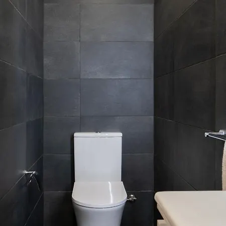 Host Wise - Spacious Fresh Flat W Terrace - Near Sea Apartamento Espinho (Aveiro)