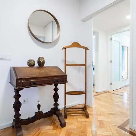 アパート Host Wise - Spacious Fresh Flat W Terrace - Near Sea