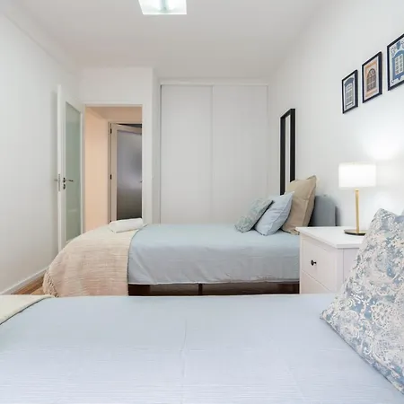 Host Wise - Spacious Fresh Flat W Terrace - Near Sea * エスピーニョ