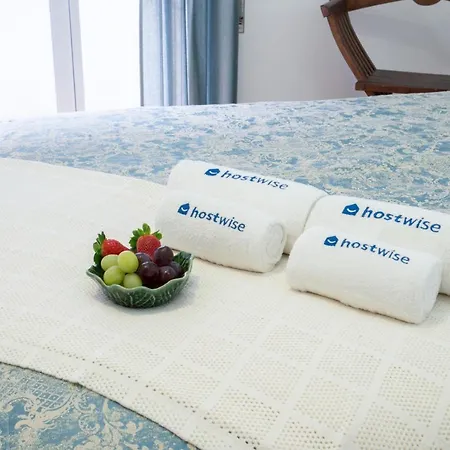 Host Wise - Spacious Fresh Flat W Terrace - Near Sea アパート *