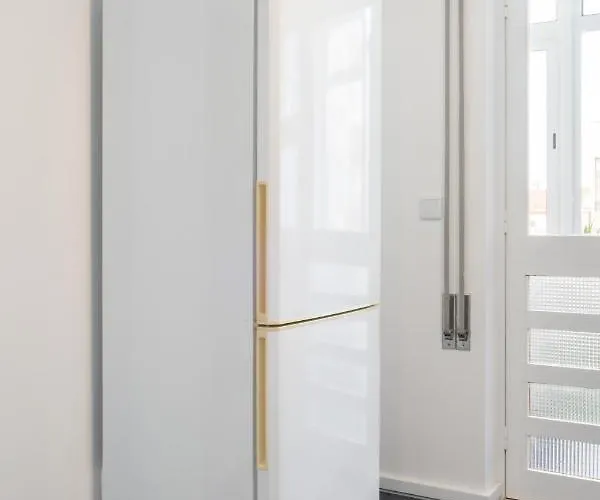 Host Wise - Spacious Fresh Flat W Terrace - Near Sea Apartment Espinho (Aveiro)