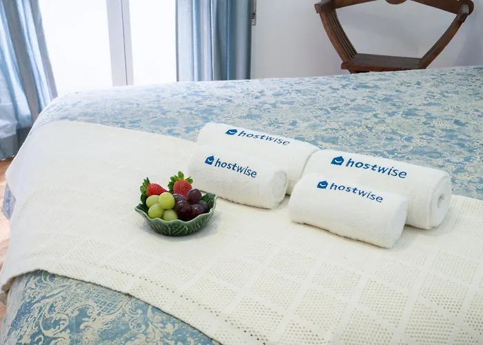 Host Wise - Spacious Fresh Flat W Terrace - Near Sea Apartment *