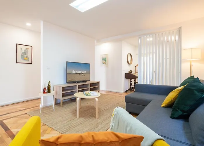 Host Wise - Spacious Fresh Flat W Terrace - Near Sea Apartment